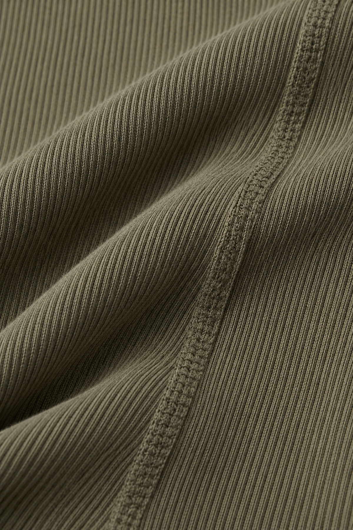 Basic jurk ribbed- Groen - stofdetail