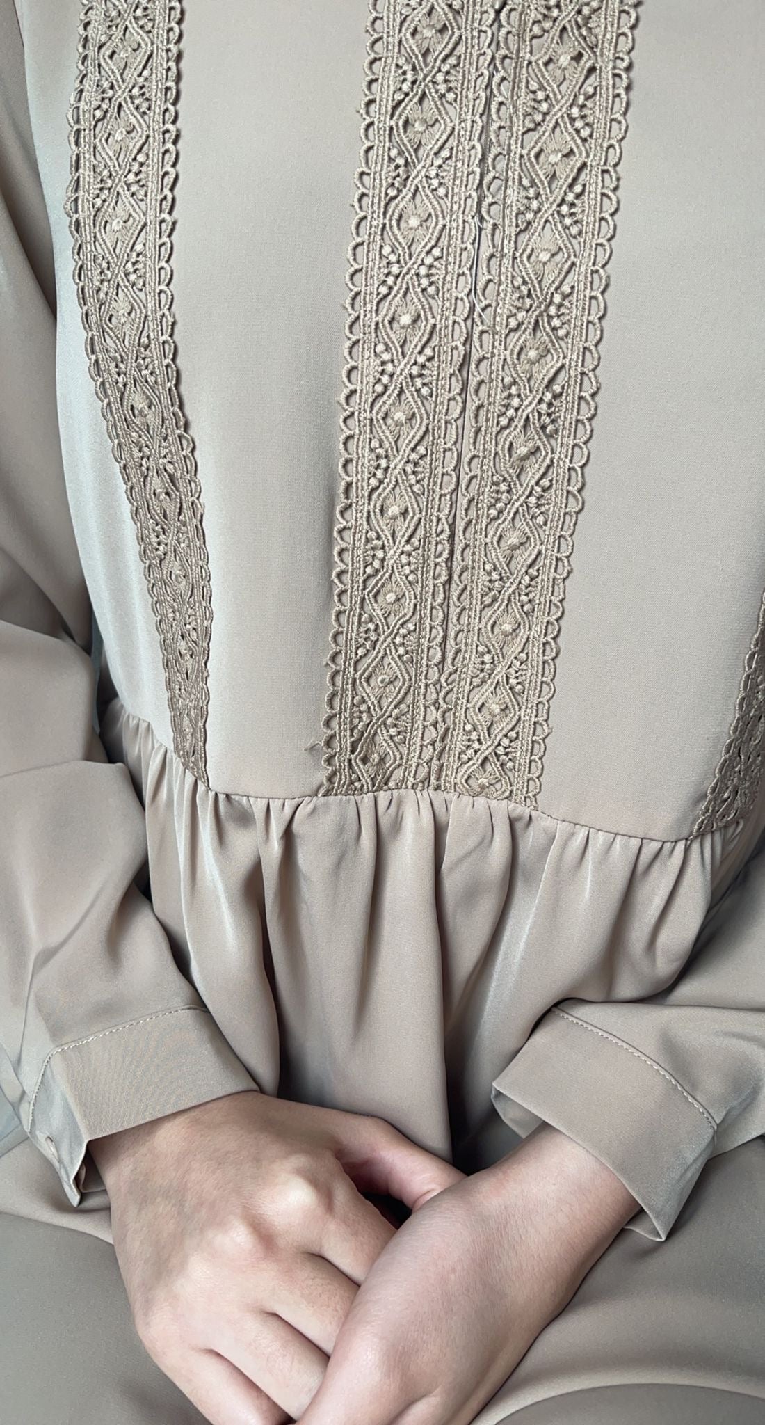 Jurk met kant-Beige