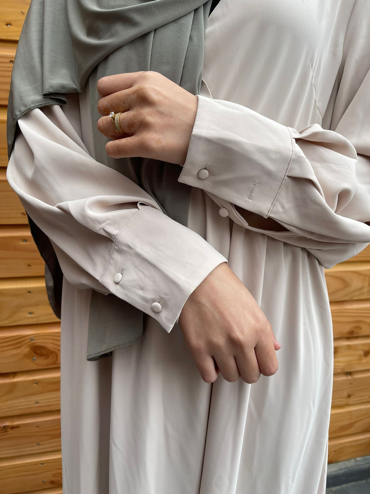 Abaya met V hals- Creme